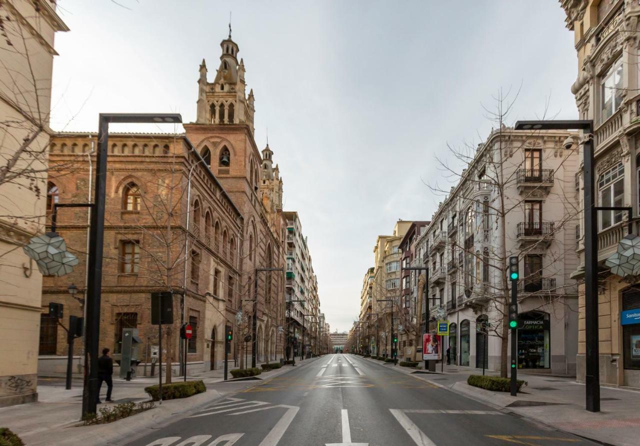 Апартаменты Gran Via Deluxe Гранада Экстерьер фото